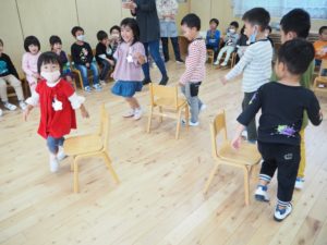 11月の誕生会 学校法人 枇杷島キリスト教学園 枇杷島幼稚園